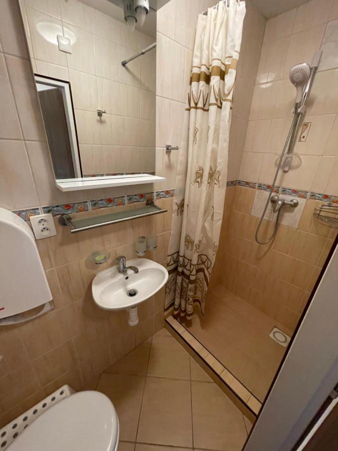 Апартаменты Maxovo Kralovstvi Rovensko pod Troskami Экстерьер фото